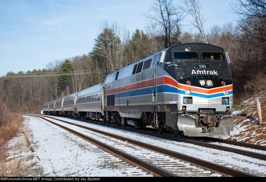 AMTK 130 leads the Vermonter South at Keets Road